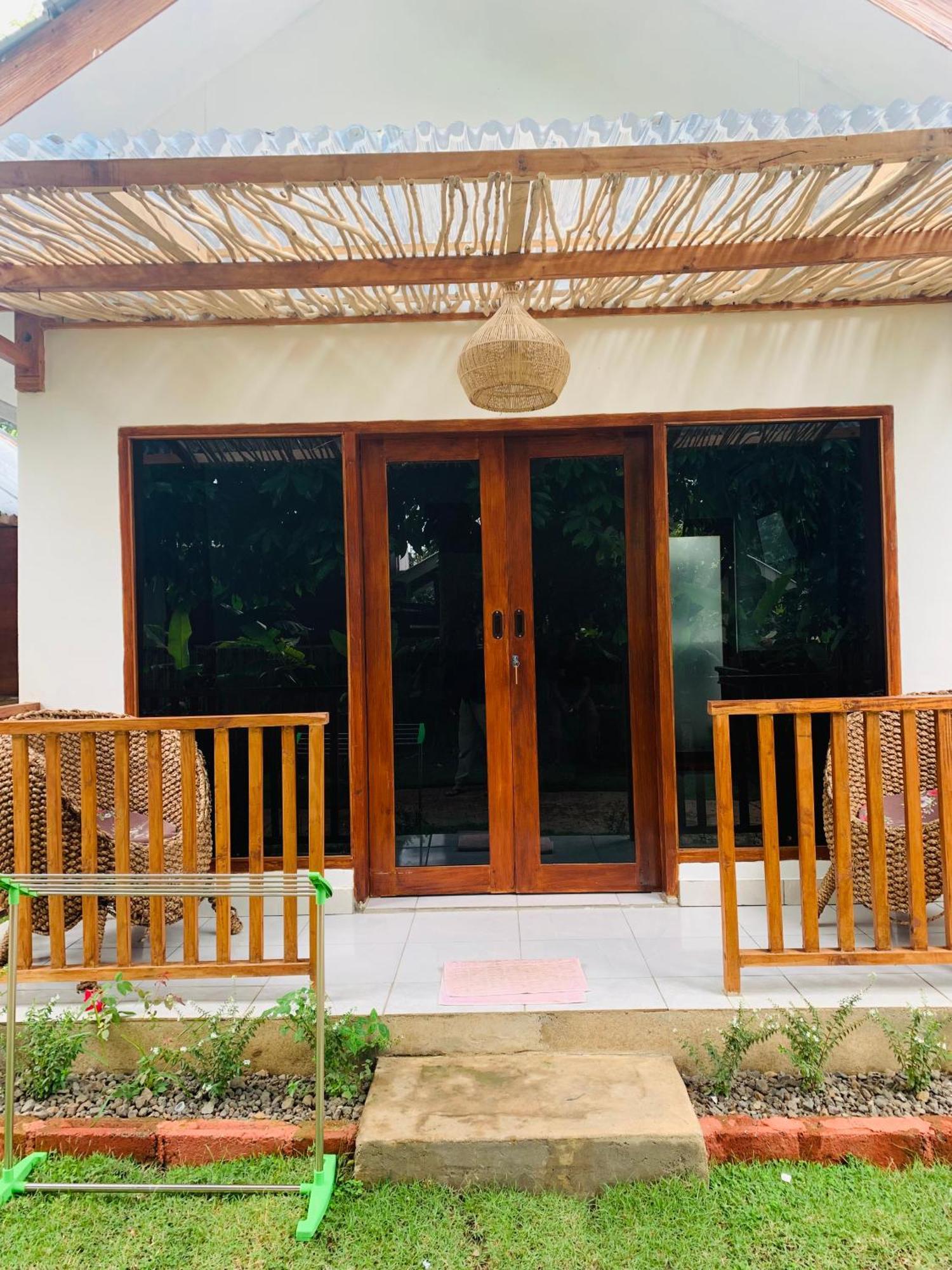 Anjani Larva Cottage - Homestay And Eatery Senaru Luaran gambar